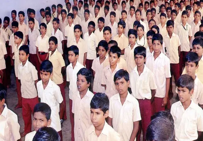 TN GOVERNMENT SCHOOLS IF NOT STRENGTH CLOSED IN EDUCATIONL OF SCHOOLS
